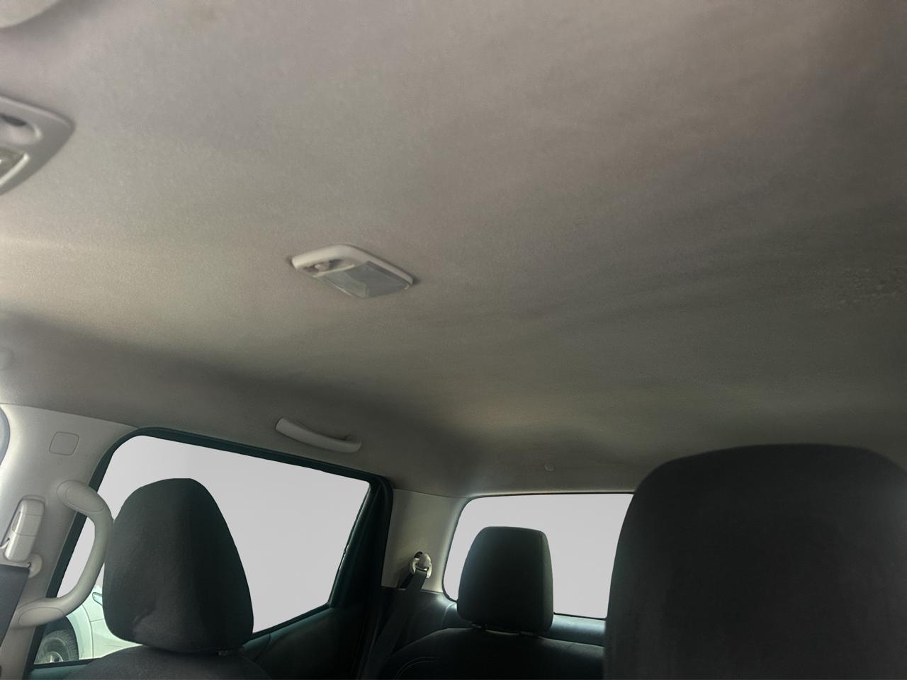 2019 Nissan NP300 Frontier 2.5 LE Ac Doble Cabina Mt