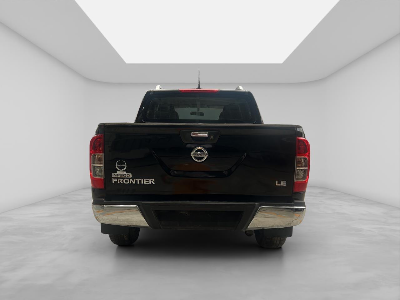 2019 Nissan NP300 Frontier 2.5 LE Ac Doble Cabina Mt