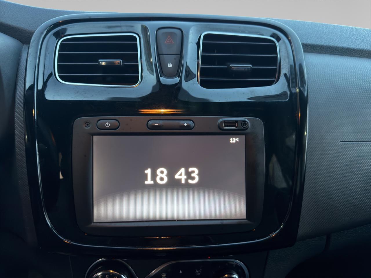 2024 Renault Logan 1.6 Intens At