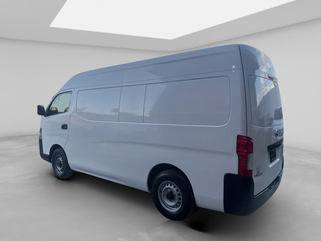 2023 Nissan Urvan 2.5 Panel Amplia AA Mt