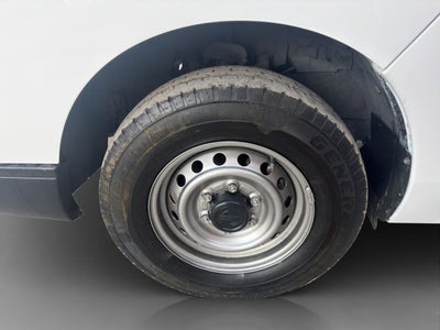 2023 Nissan Urvan 2.5 Panel Amplia AA Mt