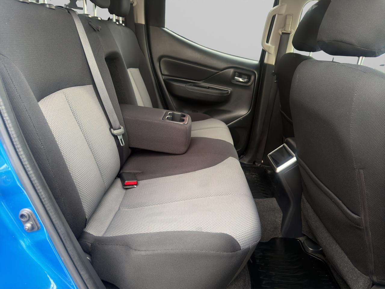 2024 Mitsubishi L200 2.4 Glx Cabina Doble 4x2 Mt