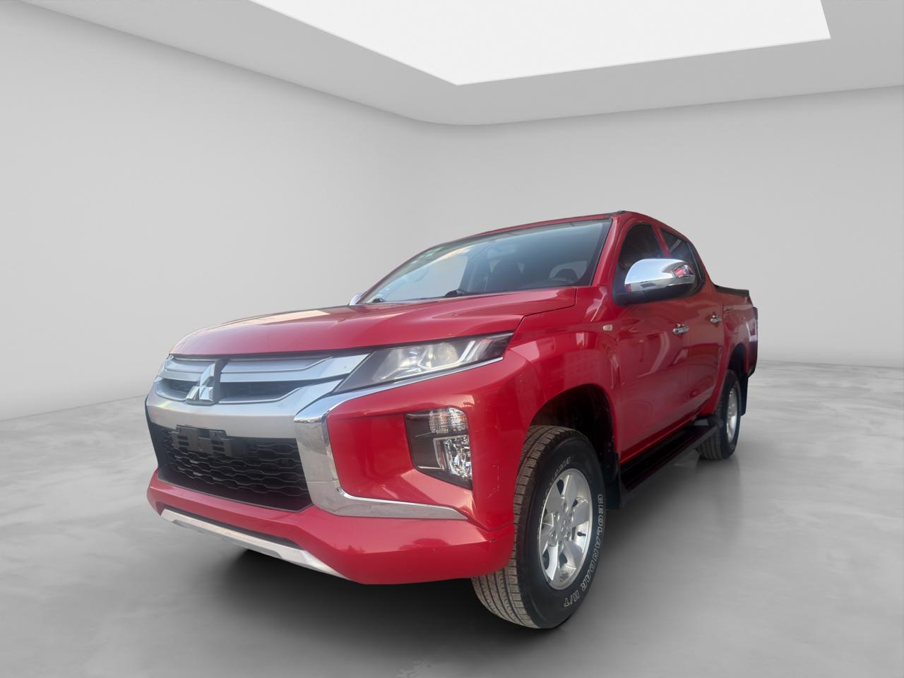 2023 Mitsubishi L200 2.4 Glx Cabina Doble 4x2 Mt