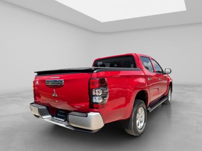 2023 Mitsubishi L200 2.4 Glx Cabina Doble 4x2 Mt