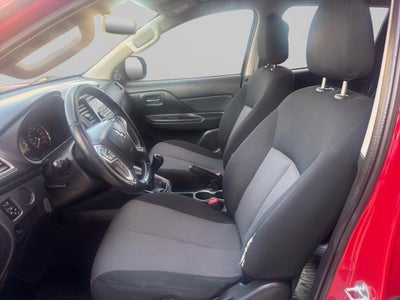 2023 Mitsubishi L200 2.4 Glx Cabina Doble 4x2 Mt