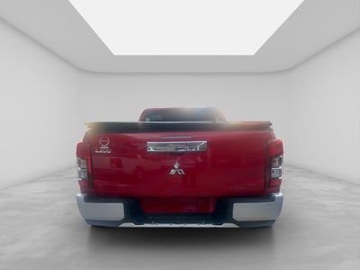2023 Mitsubishi L200 2.4 Glx Cabina Doble 4x2 Mt