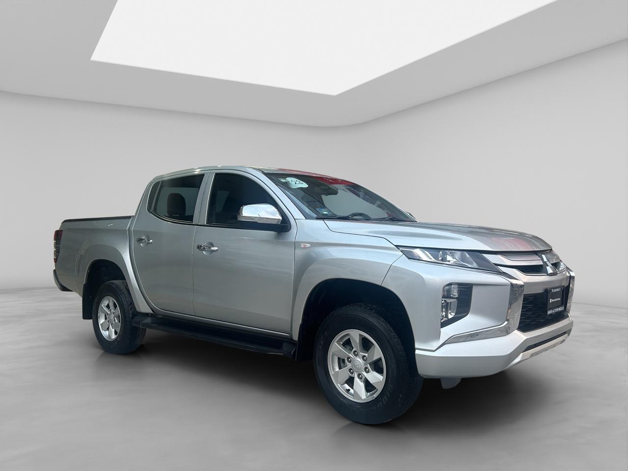2023 Mitsubishi L200 2.4 Glx Cabina Doble 4x2 Mt