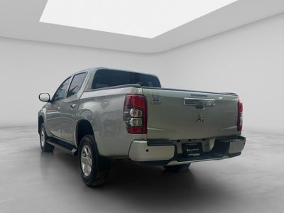 2023 Mitsubishi L200 2.4 Glx Cabina Doble 4x2 Mt
