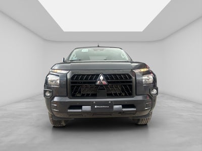 2025 Mitsubishi L200 2.4 Glx Cabina Doble 4x4 Diesel Mt
