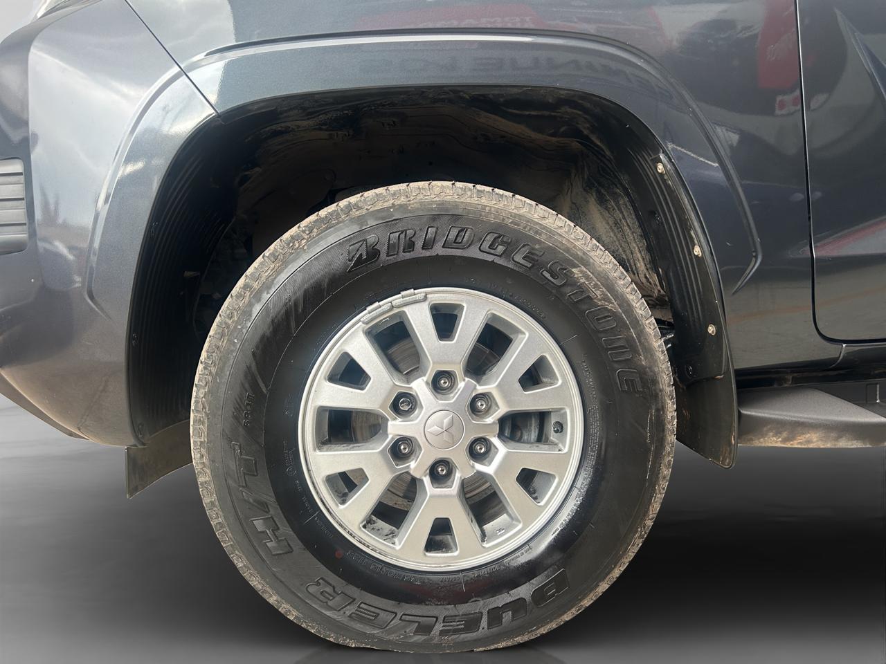 2025 Mitsubishi L200 2.4 Glx Cabina Doble 4x4 Diesel Mt