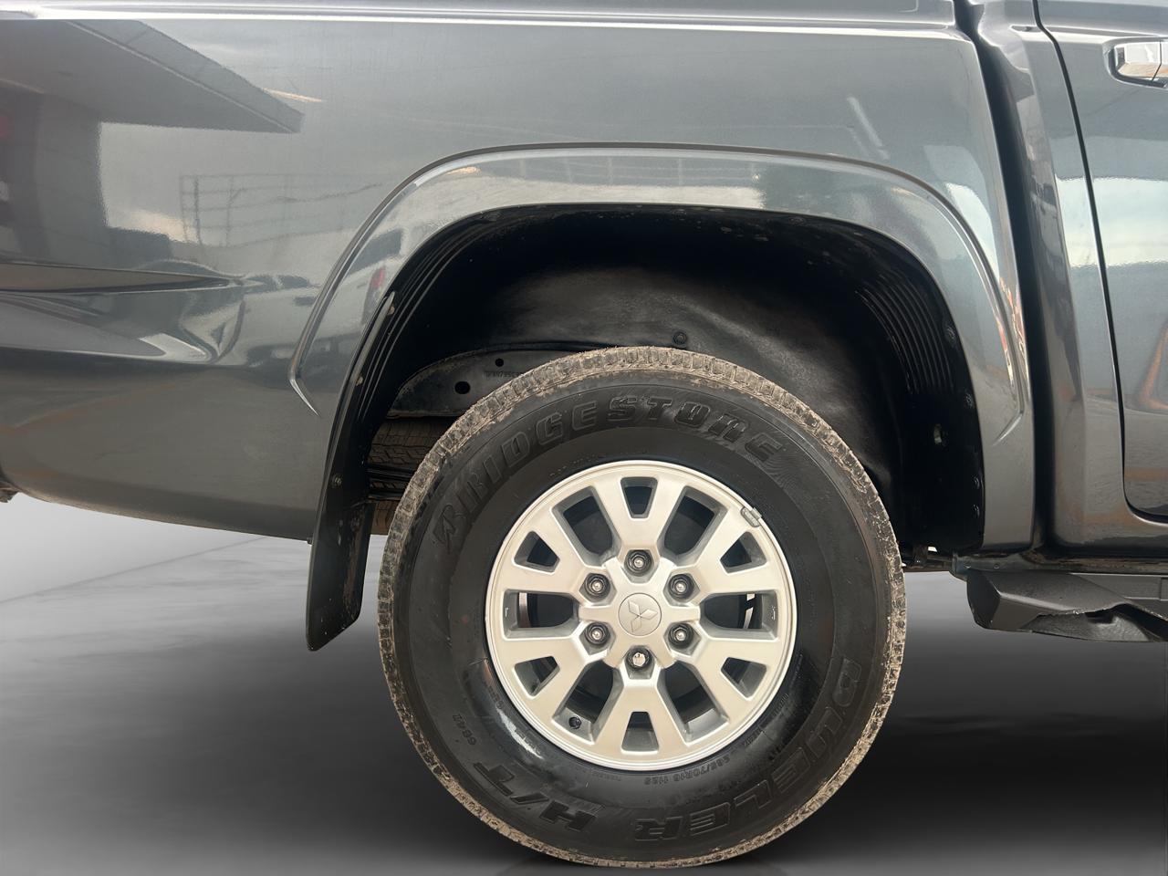 2025 Mitsubishi L200 2.4 Glx Cabina Doble 4x4 Diesel Mt