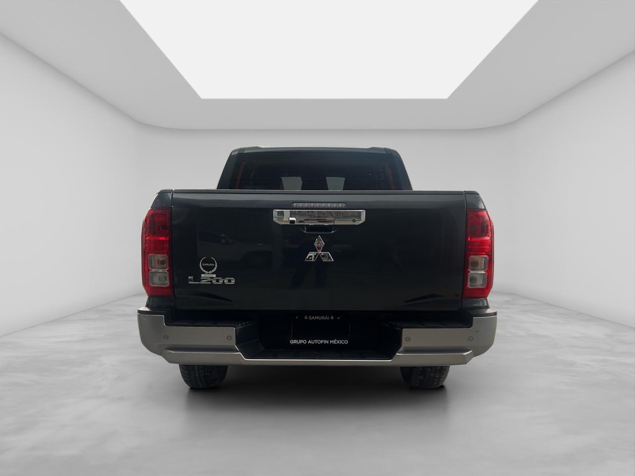 2025 Mitsubishi L200 2.4 Glx Cabina Doble 4x4 Diesel Mt