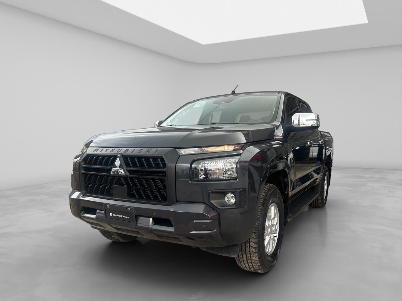2025 Mitsubishi L200 2.4 Glx Cabina Doble 4x4 Diesel Mt