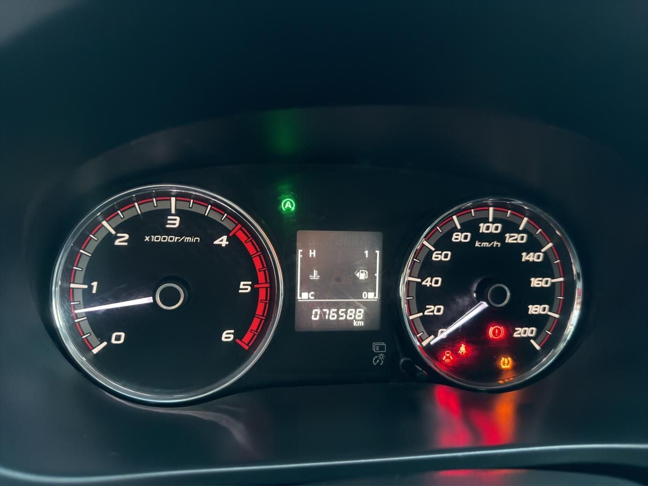 2020 Mitsubishi L200 2.4 Glx Cabina Doble 4x4 Diesel Mt