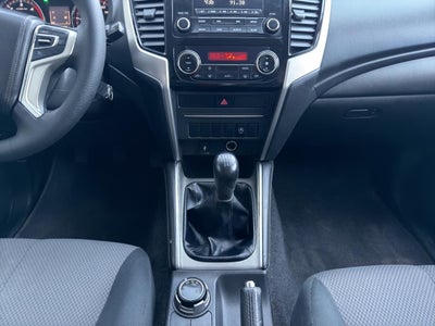 2020 Mitsubishi L200 2.4 Glx Cabina Doble 4x4 Diesel Mt