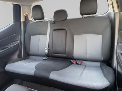 2022 Mitsubishi L200 2.4 GLX 4x4 Diésel Mt