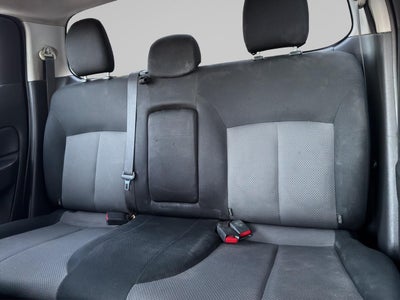 2023 Mitsubishi L200 2.4 Glx Cabina Doble 4x4 Diesel Mt