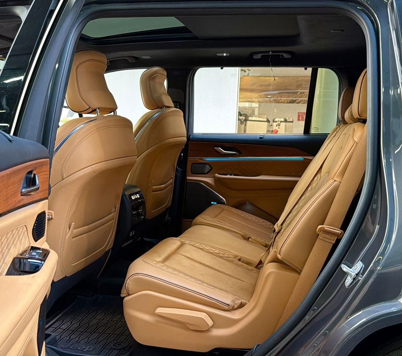 2023 Jeep Grand Cherokee 5.7 V8 L Summit 4x4 At