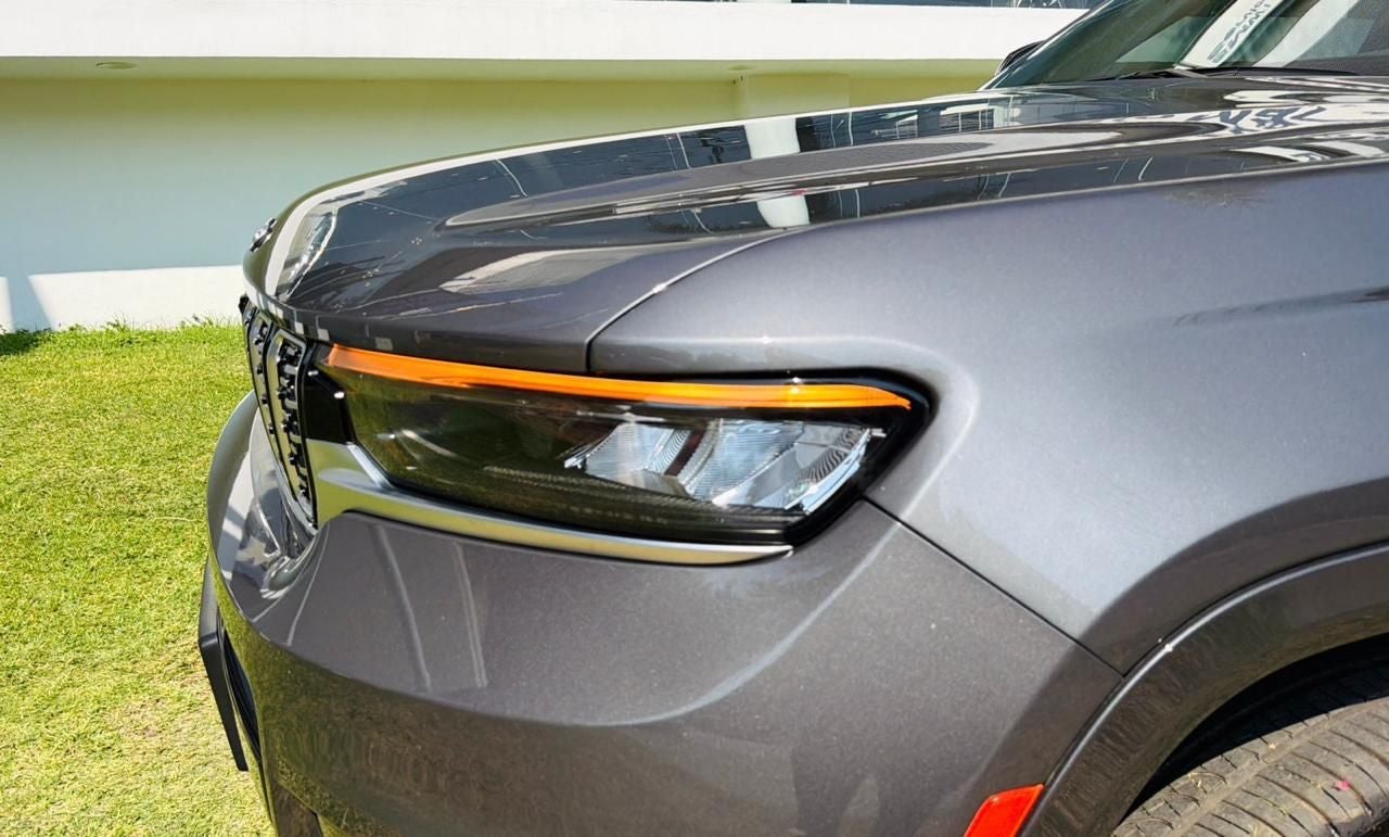 2023 Jeep Grand Cherokee 5.7 V8 L Summit 4x4 At