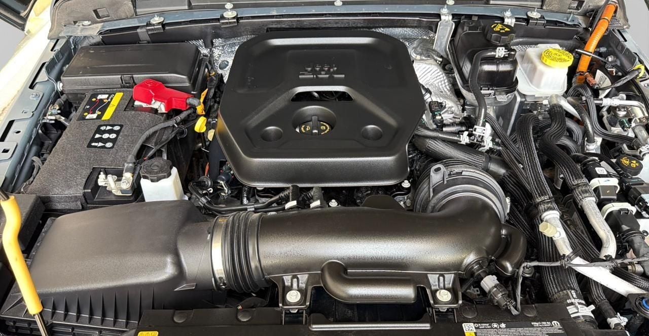 2025 Jeep Wrangler 2.0 4Xe Unlimited Sahara Phev At