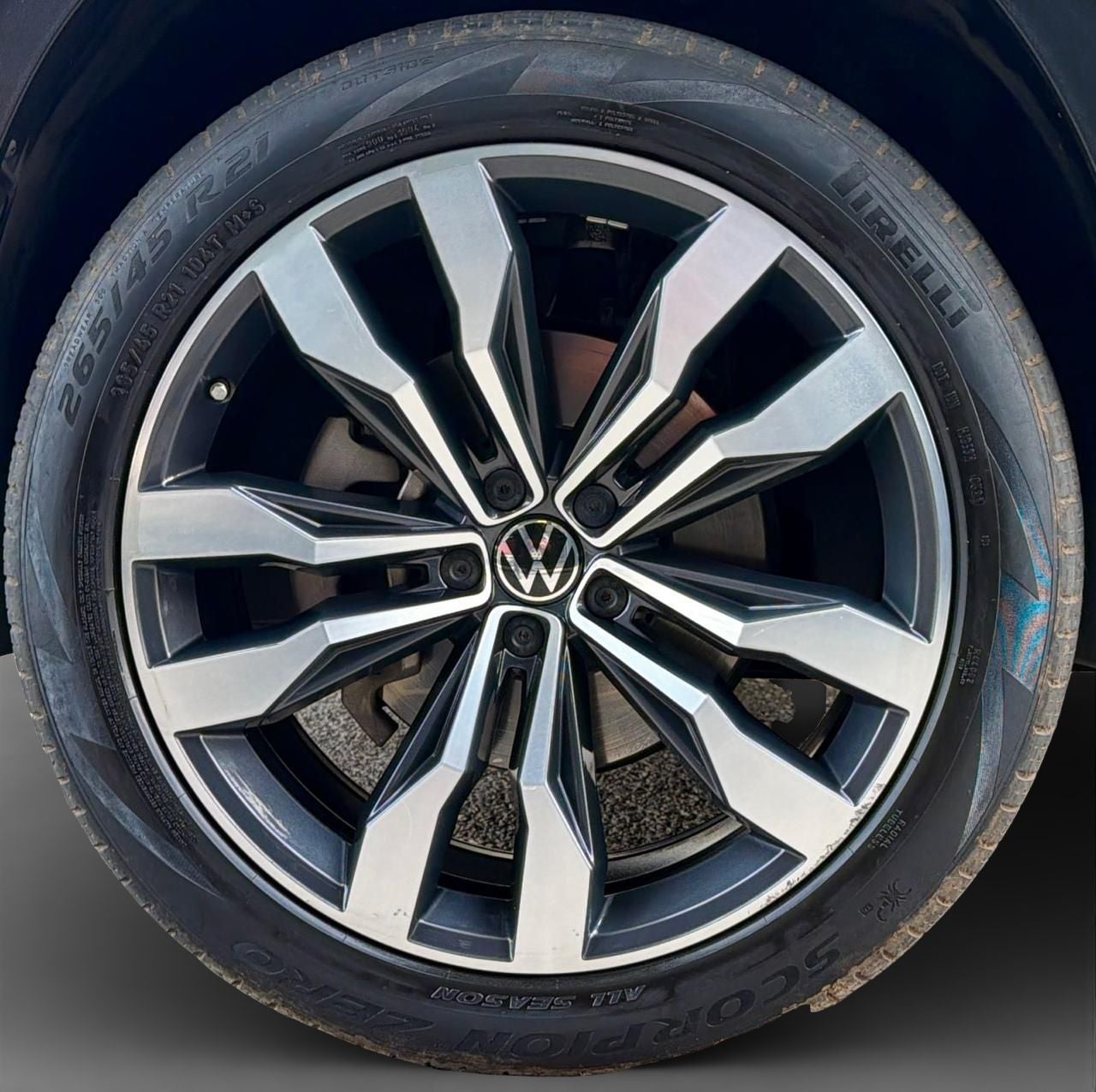 2021 Volkswagen Cross Sport 3.6 R-Line At
