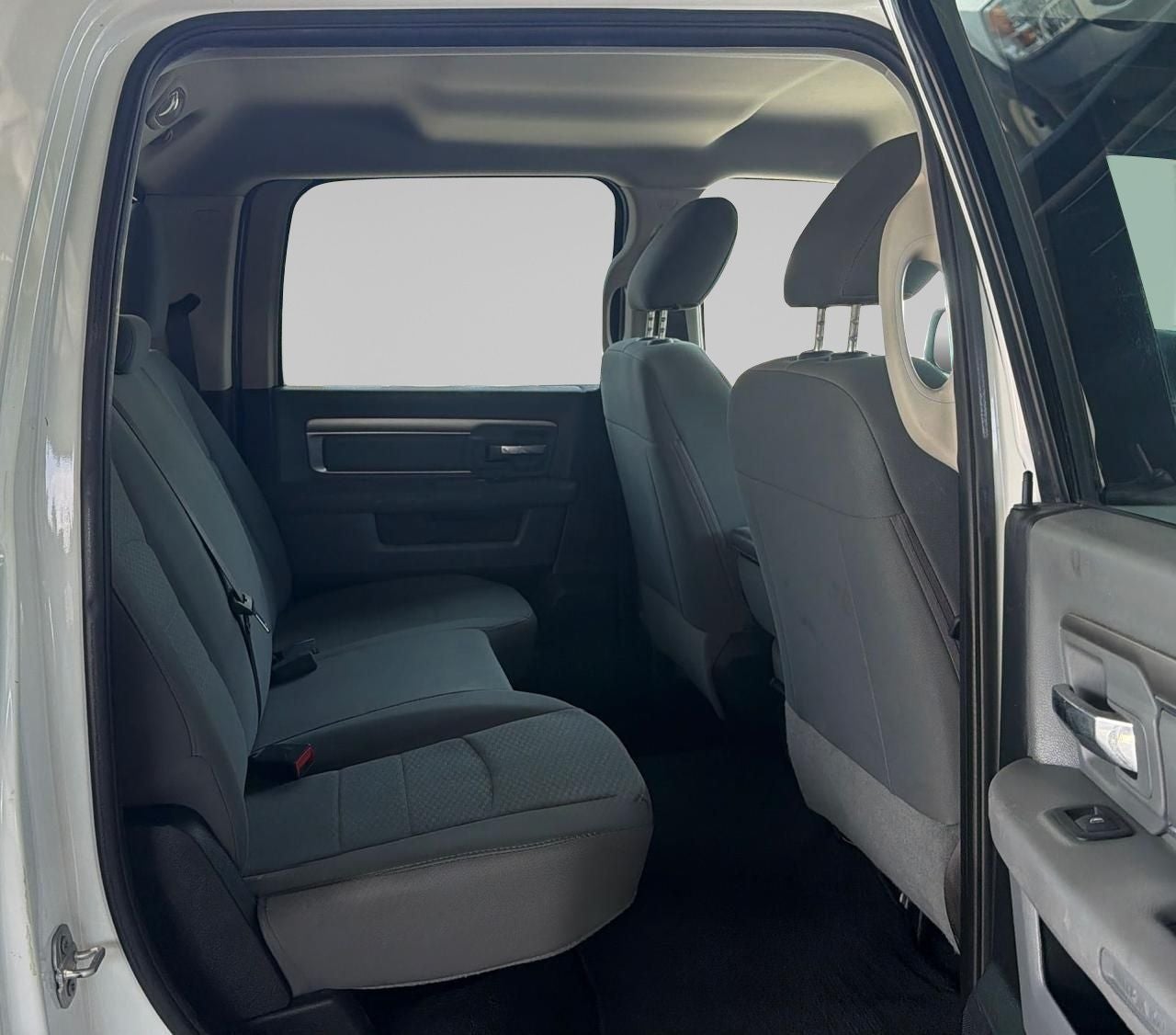 2020 RAM 1500 3.3 V6 XL Crew Cab 4x2 At