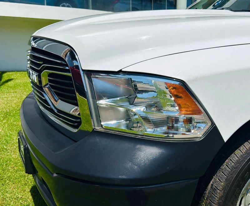 2020 RAM 1500 3.6 V6 Crew Cab SLT At