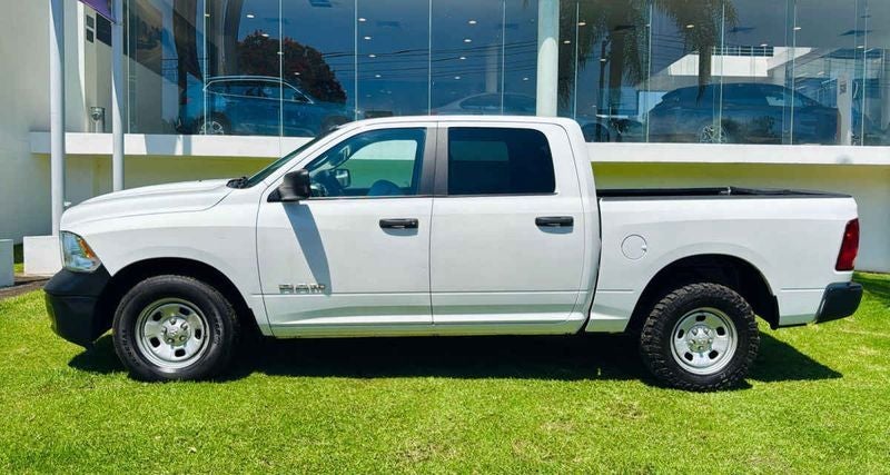2020 RAM 1500 3.6 V6 Crew Cab SLT At