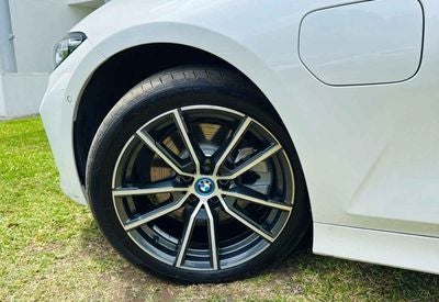 2024 BMW Serie 3 2.0 330e At