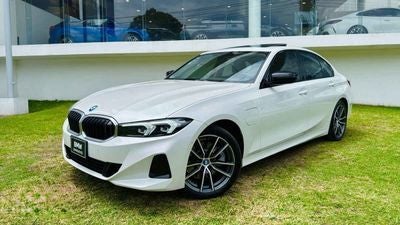 2024 BMW Serie 3 2.0 330e At