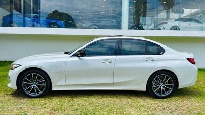 2024 BMW Serie 3 2.0 330e At