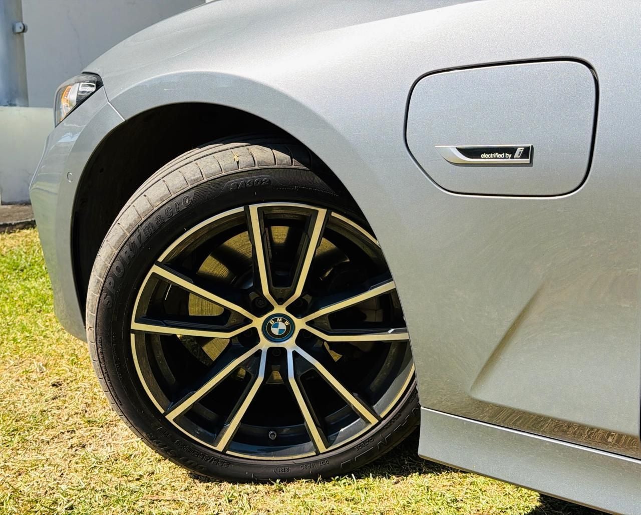 2024 BMW Serie 3 2.0 330e At