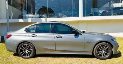 2024 BMW Serie 3 2.0 330e At