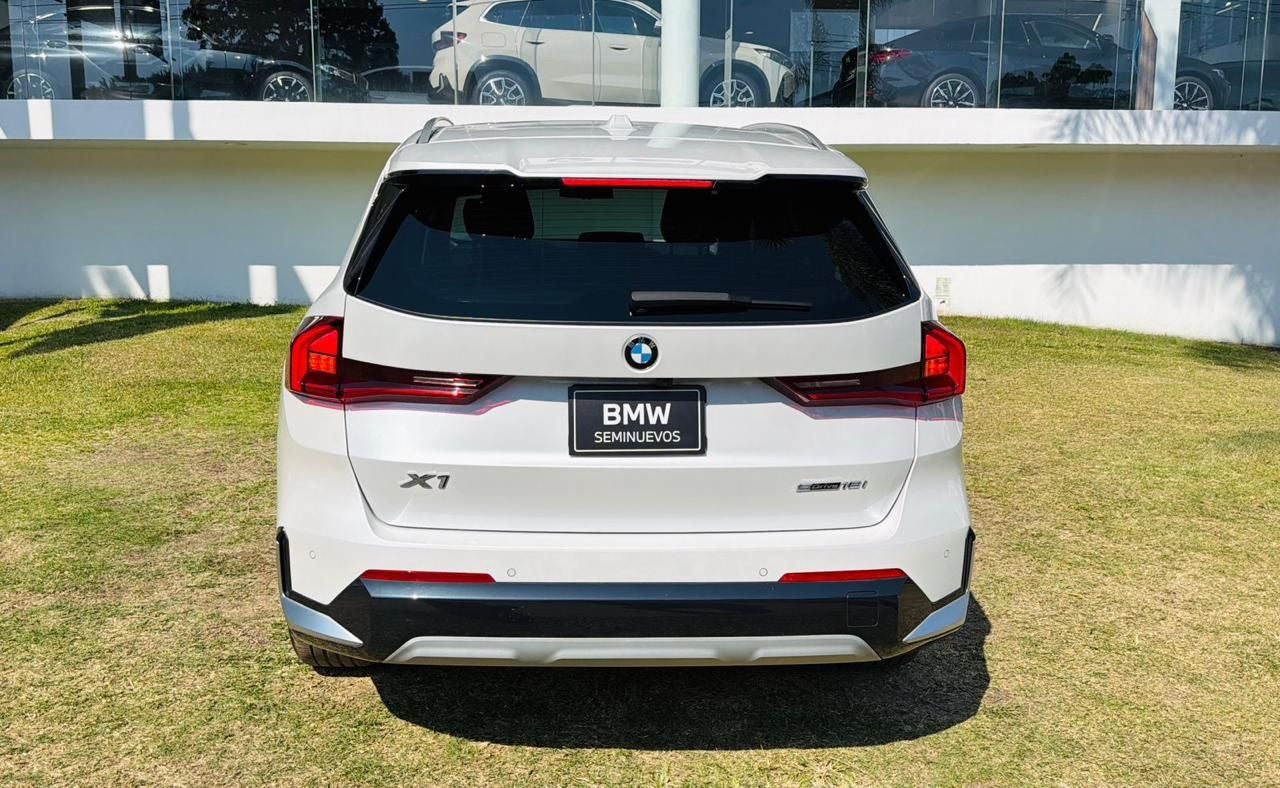 2025 BMW X1 1.5 sDrive18i At