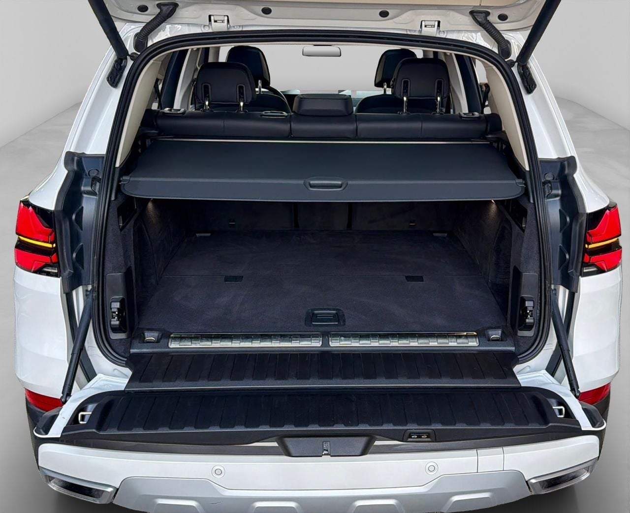 2025 BMW X5 3.0 xDrive50e Phev At