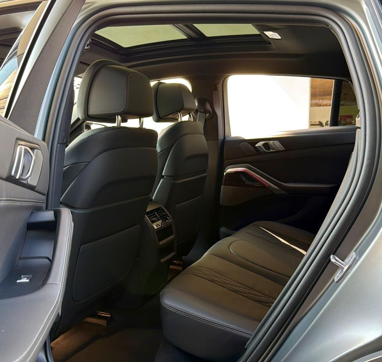 2025 BMW X6 4.4 M60i At