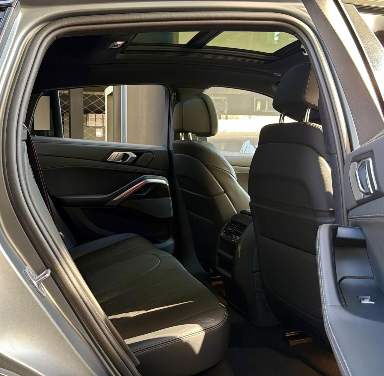 2025 BMW X6 4.4 M60i At