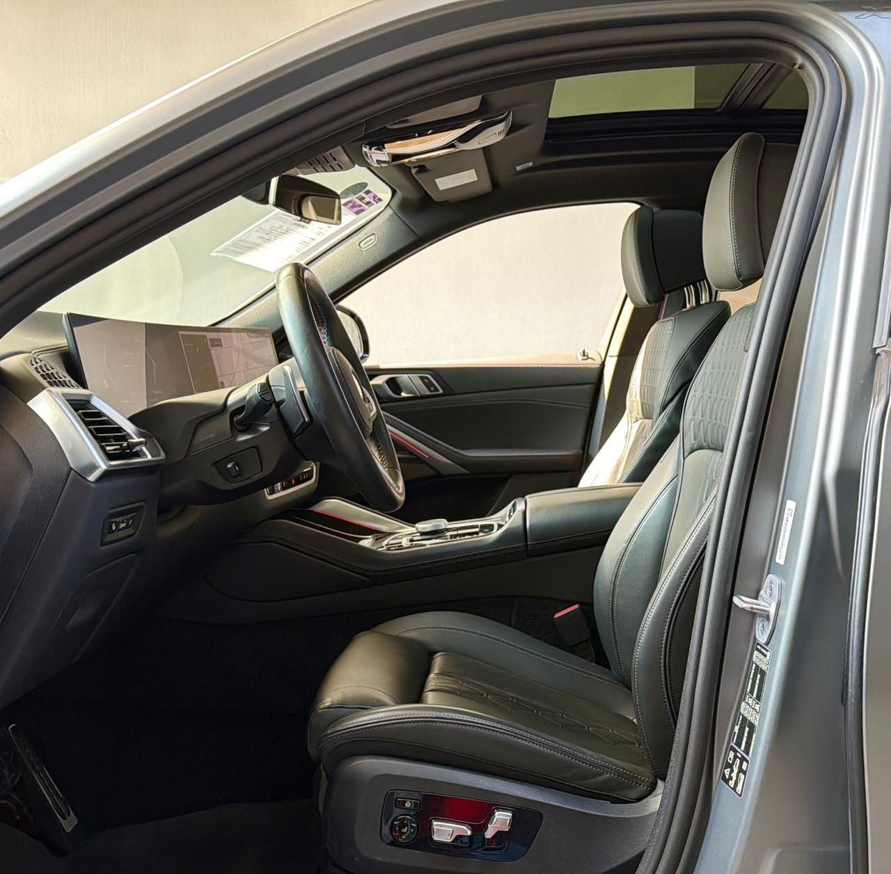 2025 BMW X6 4.4 M60i At