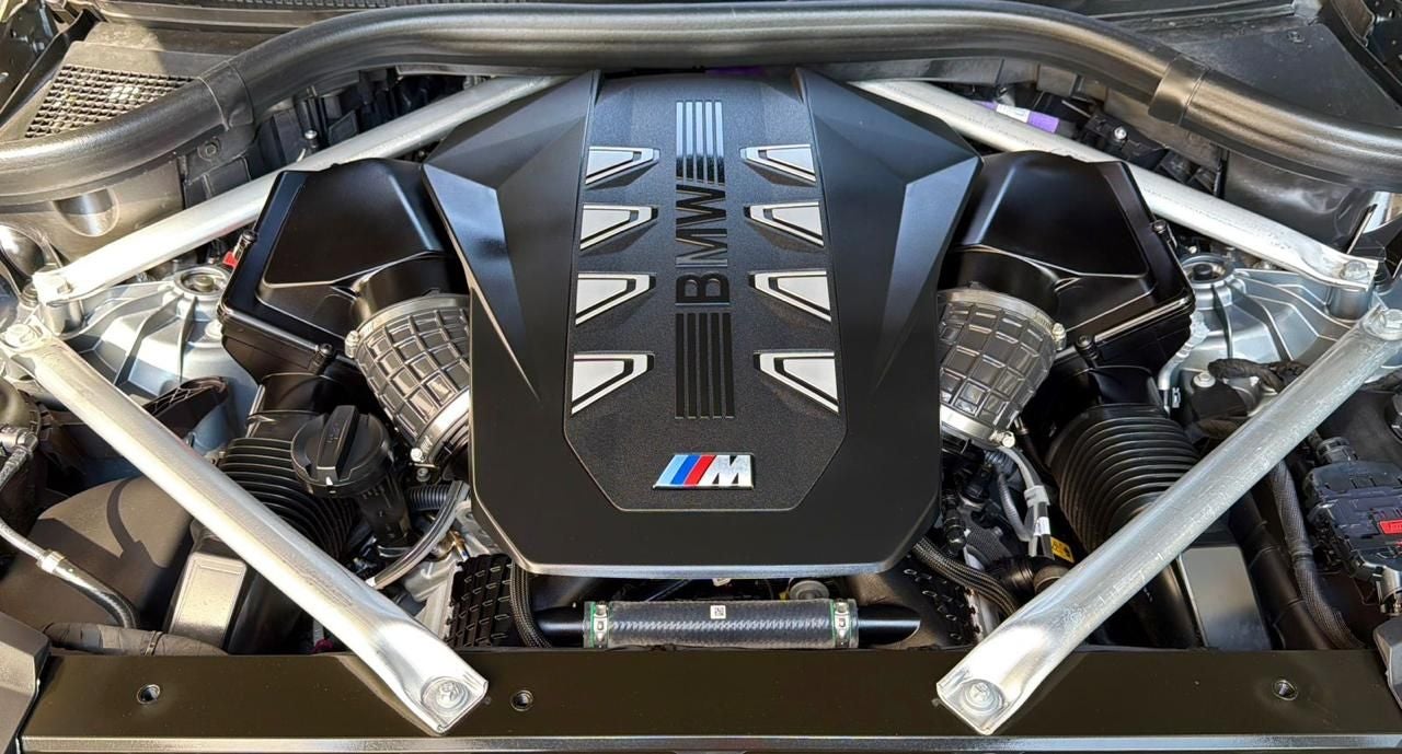 2025 BMW X6 4.4 M60i At