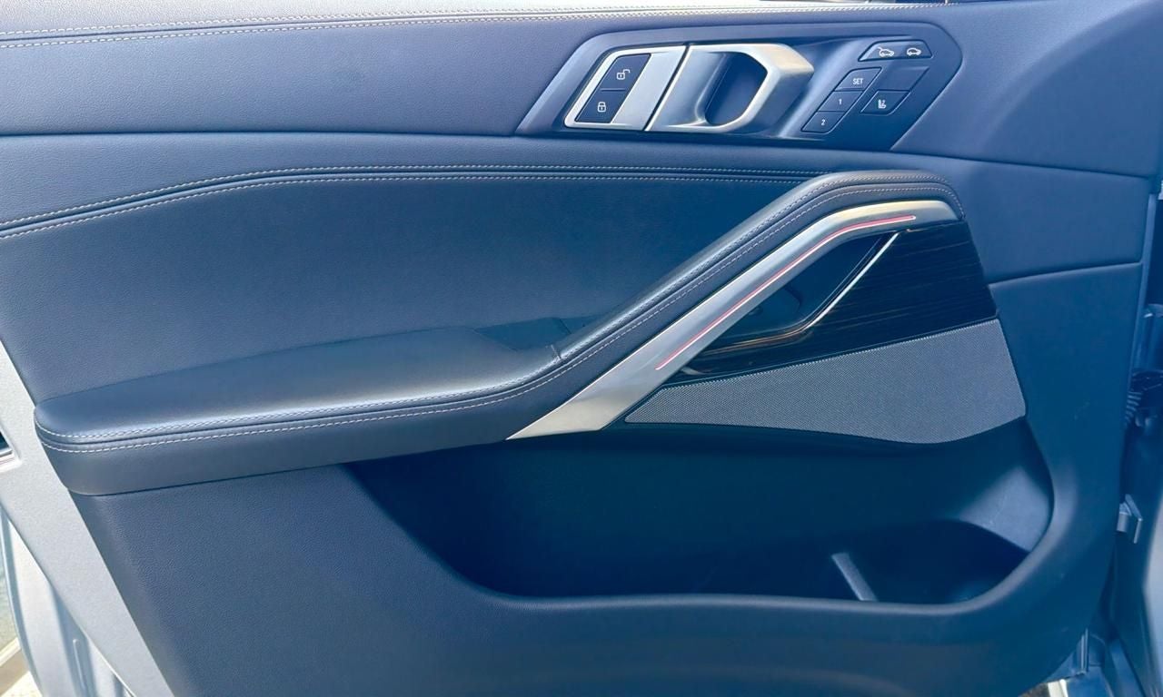 2025 BMW X6 4.4 M60i At