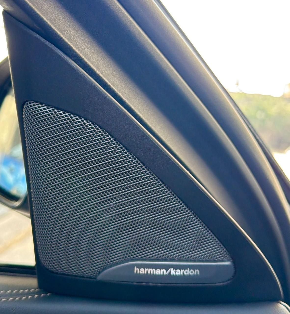 2025 BMW X6 4.4 M60i At