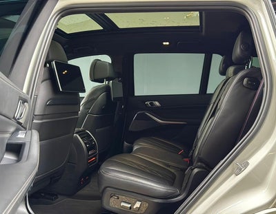 2022 BMW X7 M50i V8 Biturbo 4x4 At