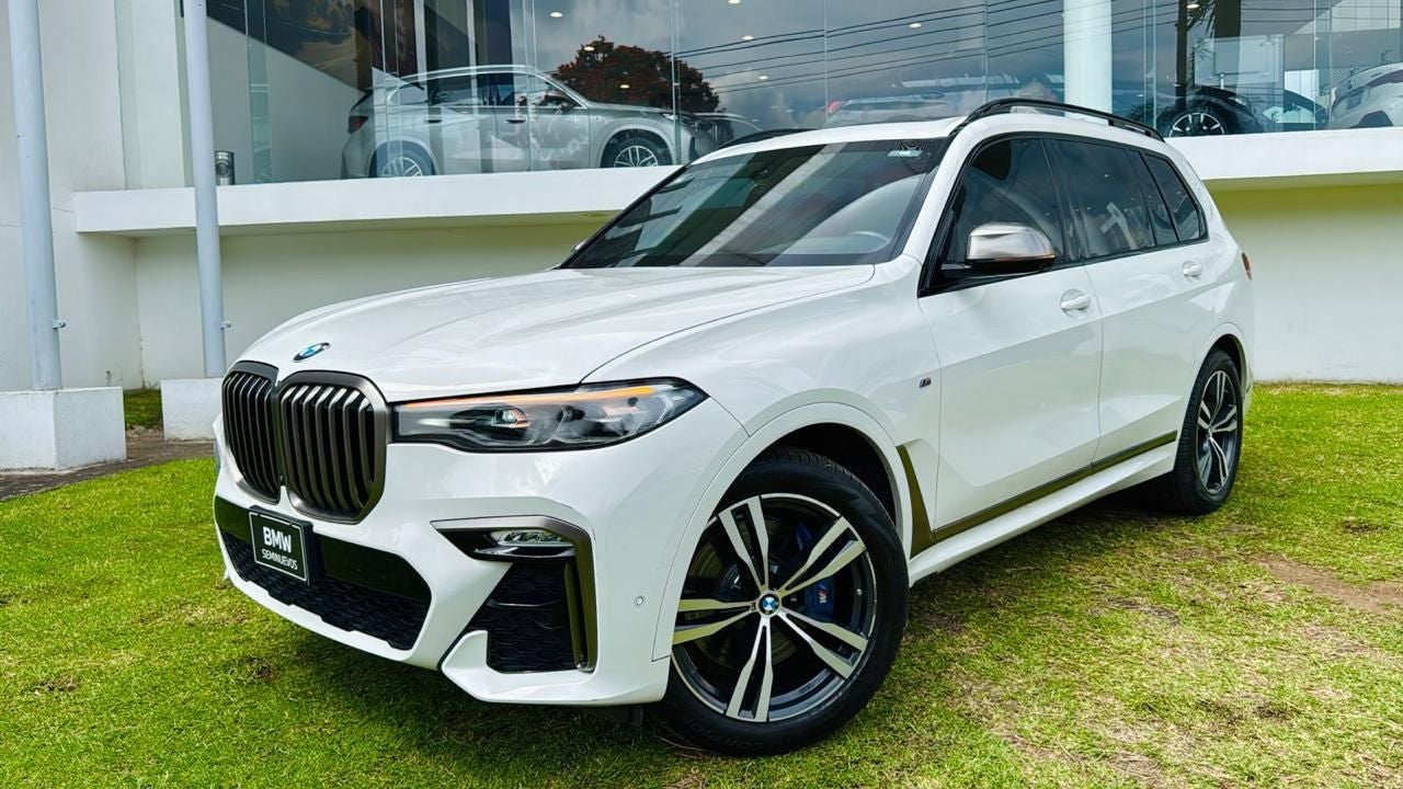 2022 BMW X7 M50i V8 Biturbo 4x4 At