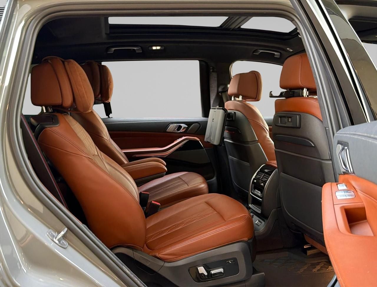 2022 BMW X7 M50i V8 Biturbo 4x4 At