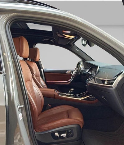 2022 BMW X7 M50i V8 Biturbo 4x4 At