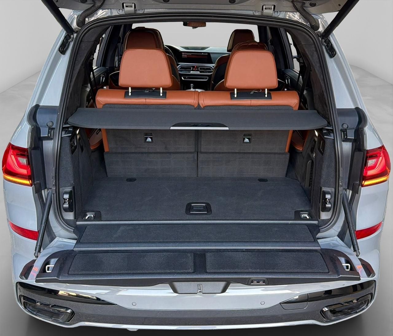 2022 BMW X7 M50i V8 Biturbo 4x4 At