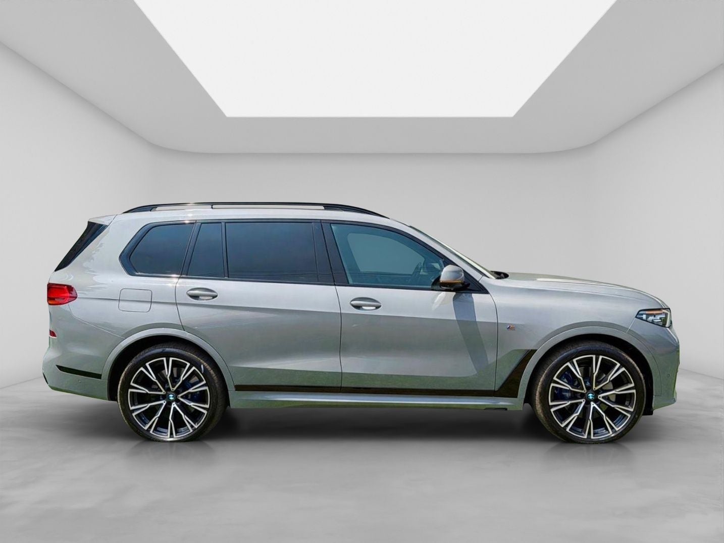 2022 BMW X7 M50i V8 Biturbo 4x4 At