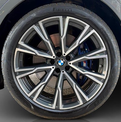 2022 BMW X7 M50i V8 Biturbo 4x4 At
