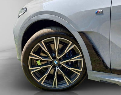 2022 BMW X7 M50i V8 Biturbo 4x4 At
