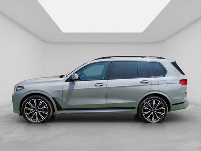 2022 BMW X7 M50i V8 Biturbo 4x4 At